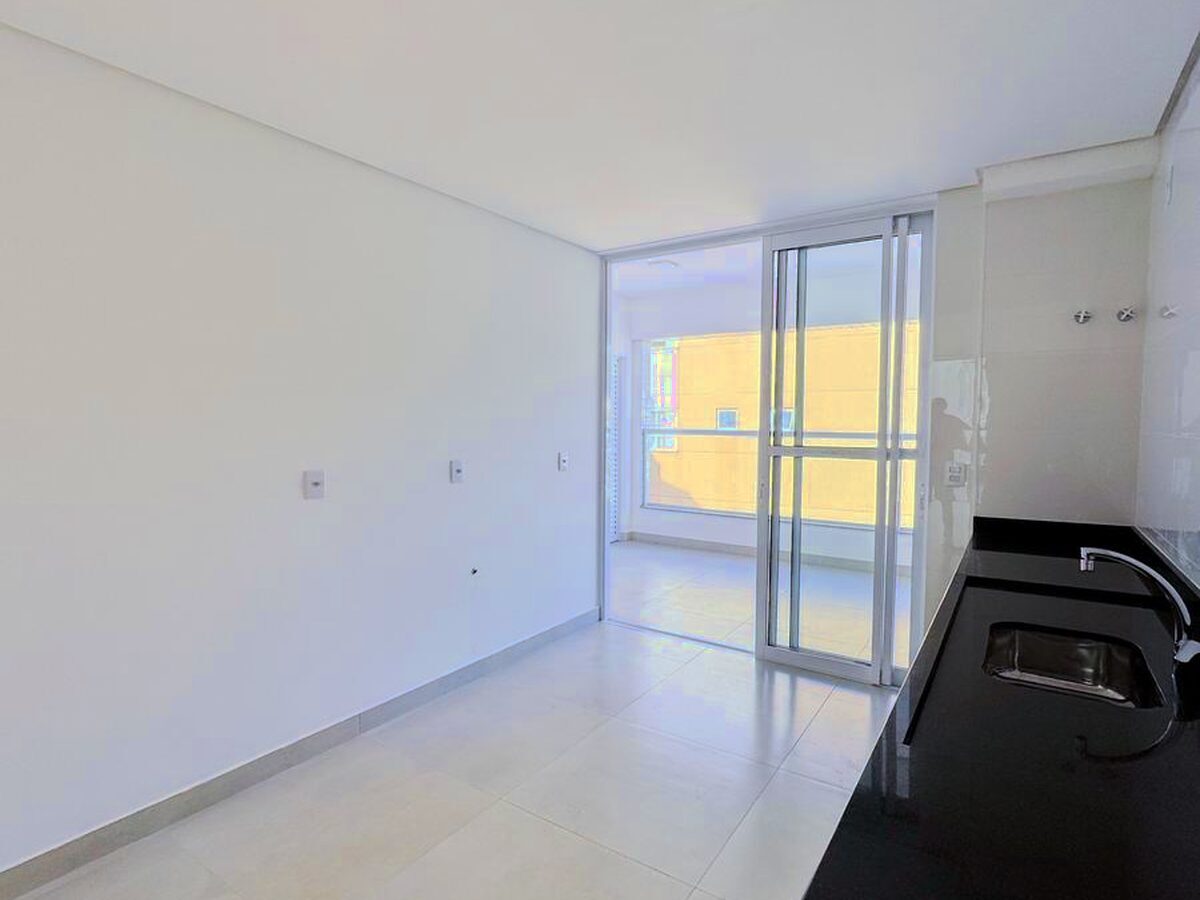 Foto 3 de Apartamento de três quartos com varanda gourmet