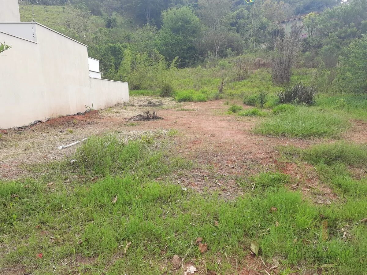 Foto 2 de Lote de 241 m² no Parque Portugal, Itajubá