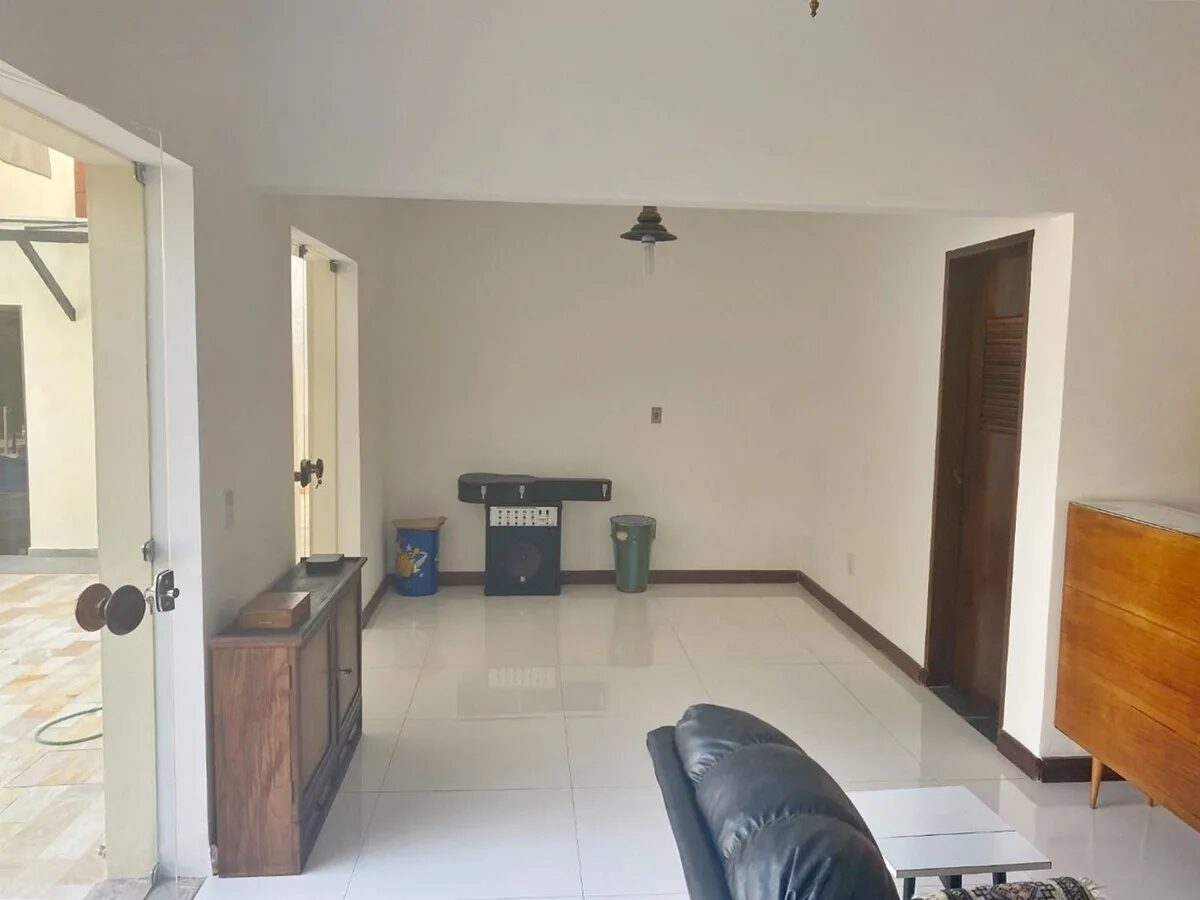 Foto 4 de Casa de 6 quartos no Pinheirinho