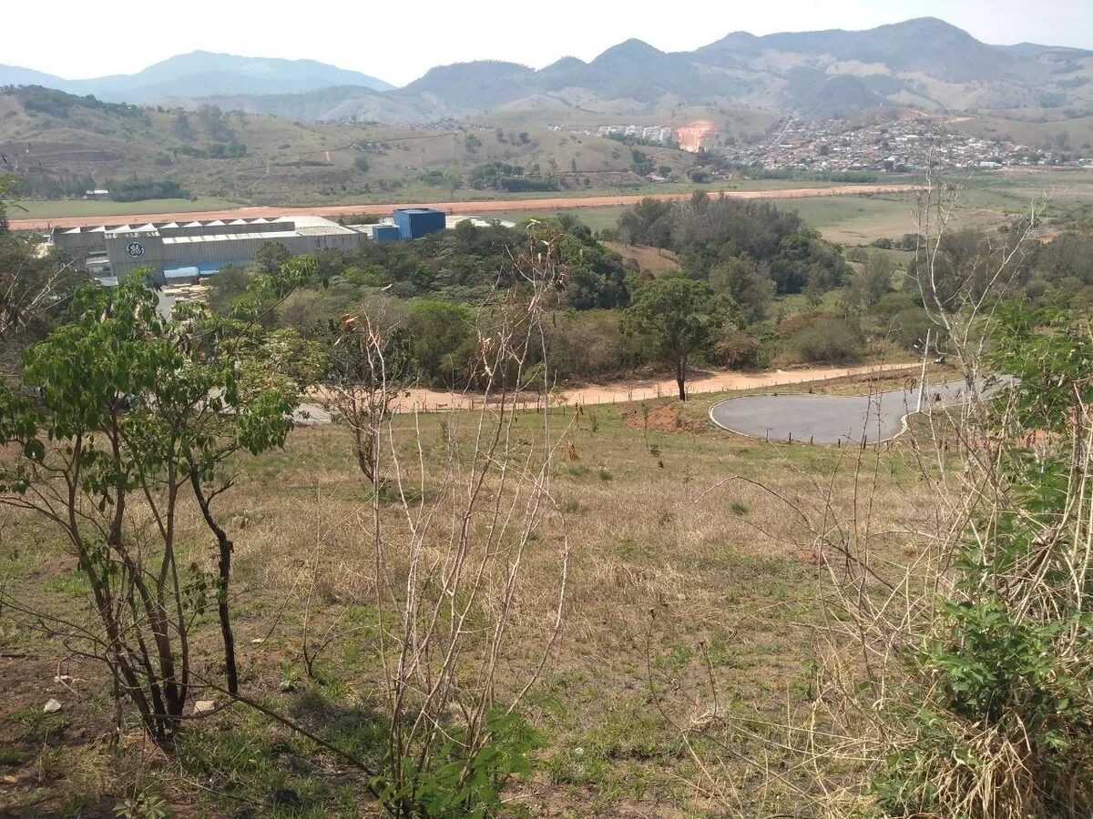 Foto 2 de Terreno de 1.120 m² no Nações