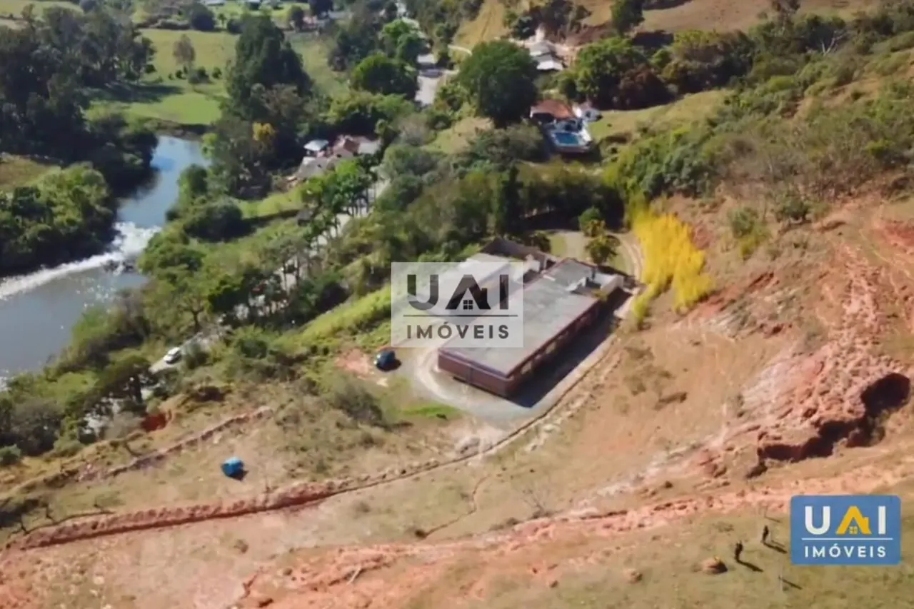 Foto 2 de Motel com 10 suítes em terreno de 6.000 m² na BR 459, Pedra Preta