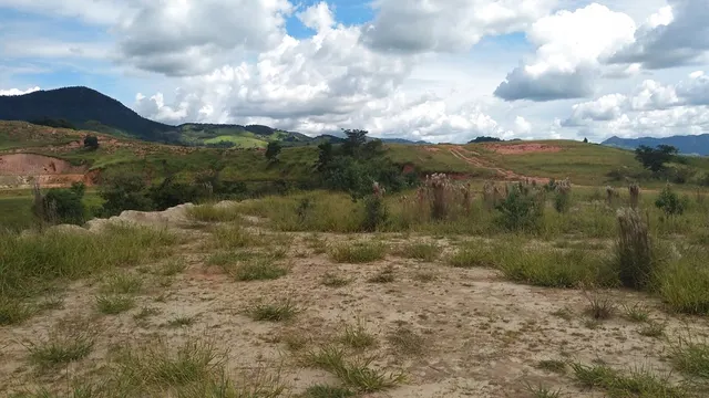 Terreno de 2.289 m² no Rebourgeon