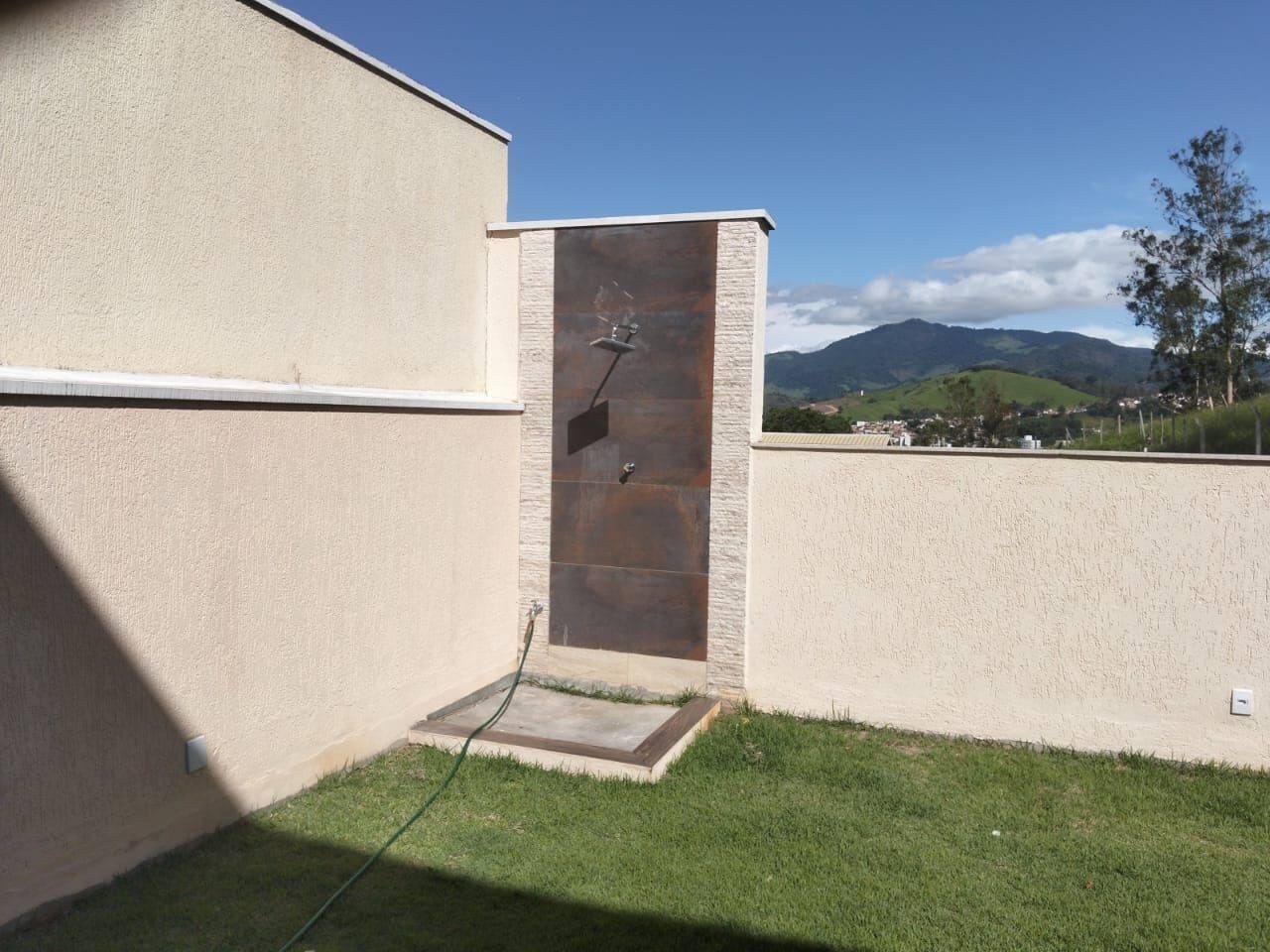 Foto 2 de Casa com três suítes no Pinheirinho