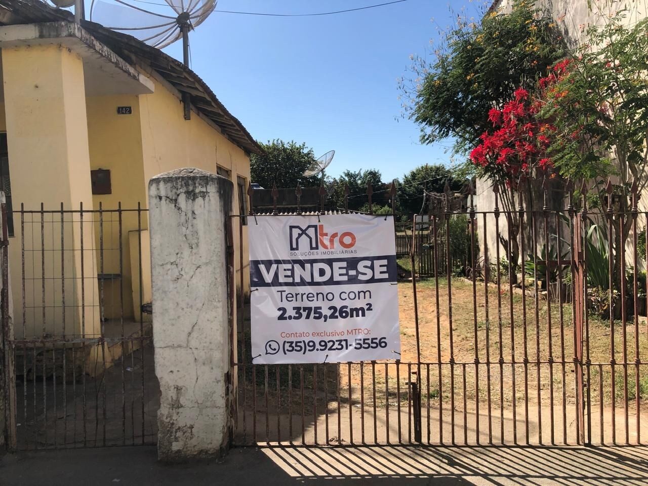Foto 4 de Terreno de 2.375,26 m² no Santo Antônio