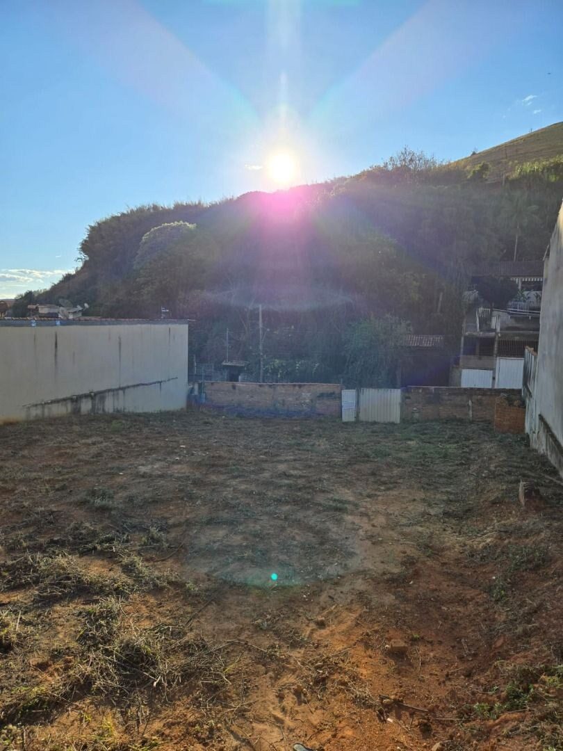 Foto 2 de Terreno de 600 m² no Vila Isabel