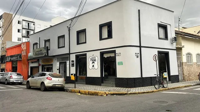 Sala comercial de 10 m² em VARGINHA para alugar