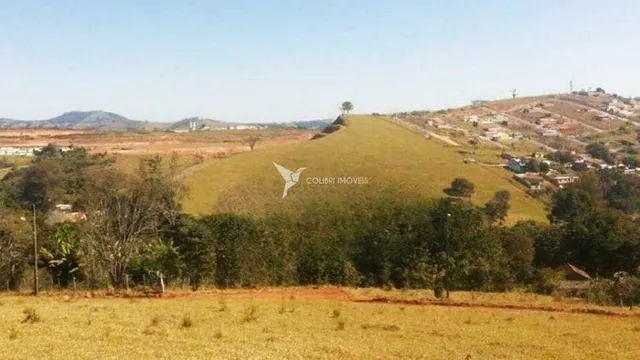 Foto 1 de Terreno de 200 m² em Nações
