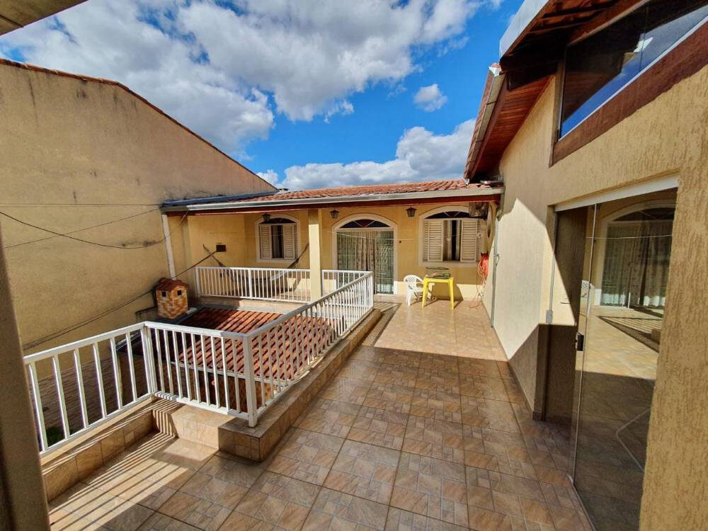 Foto 6 de Casa de 323 m² em Avenida