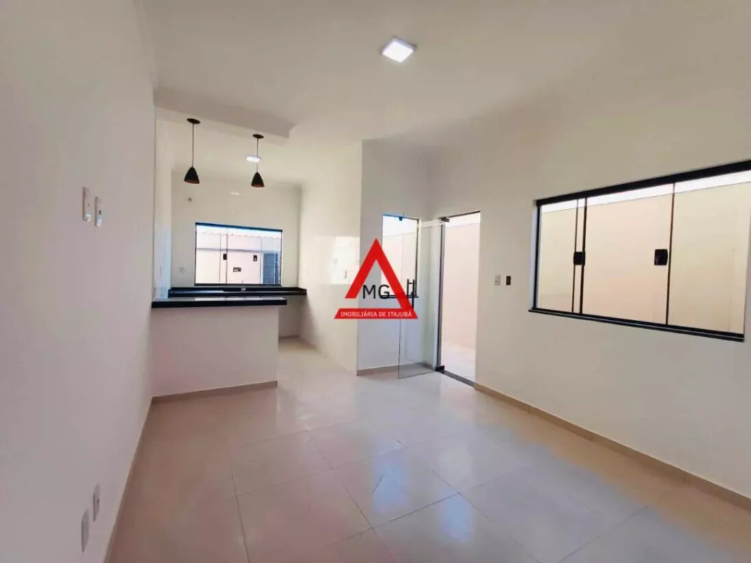 Foto 3 de Casa de 100 m² em Santa Terezinha