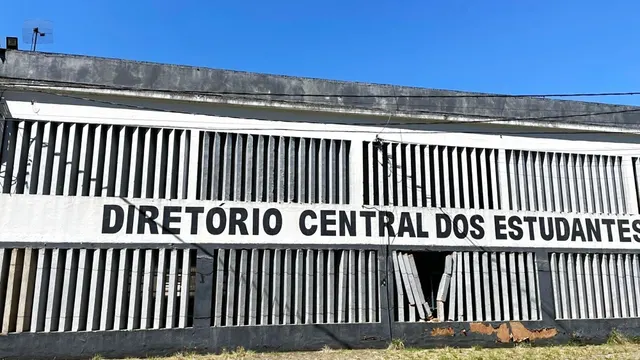 Ponto comercial de 280 m² em São Vicente para alugar
