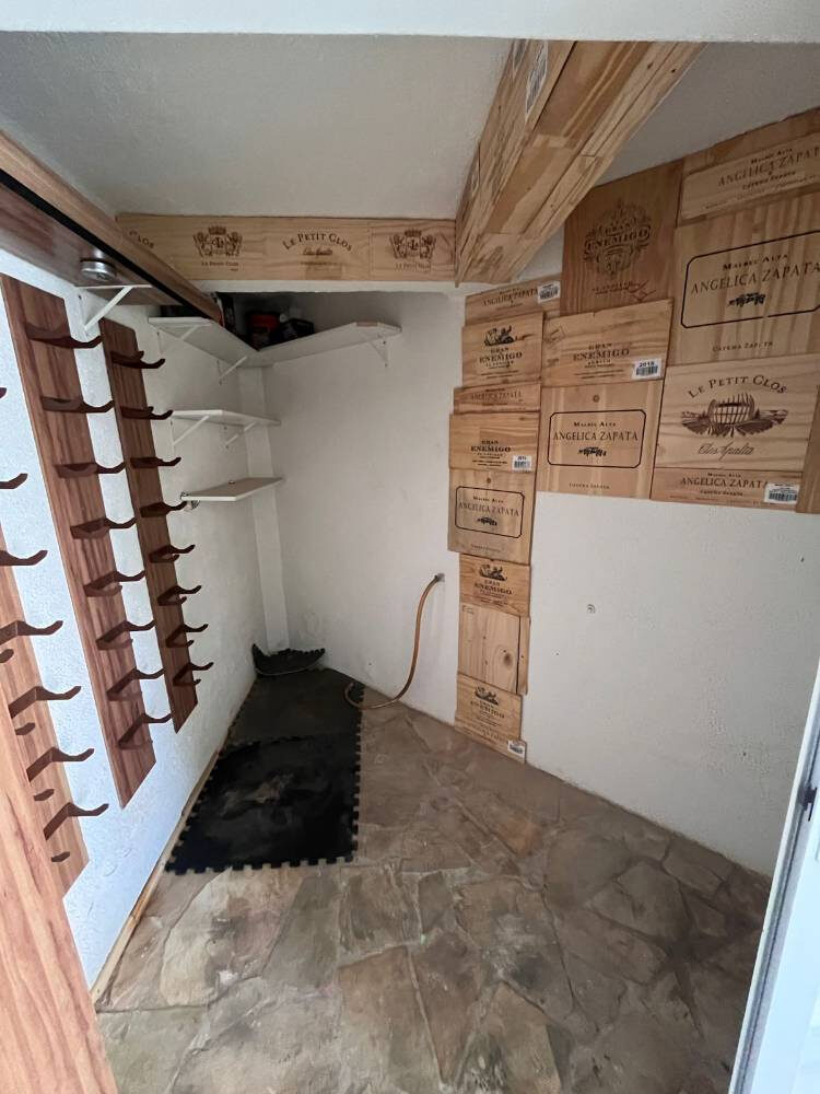 Foto 5 de Casa de 348 m² em Pinheirinho