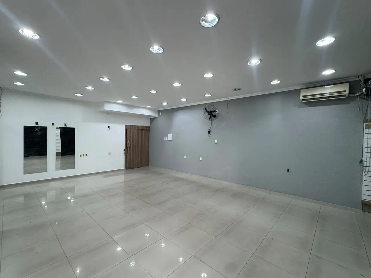 Foto 2 de Ponto comercial de 75 m² em CENTRO para alugar