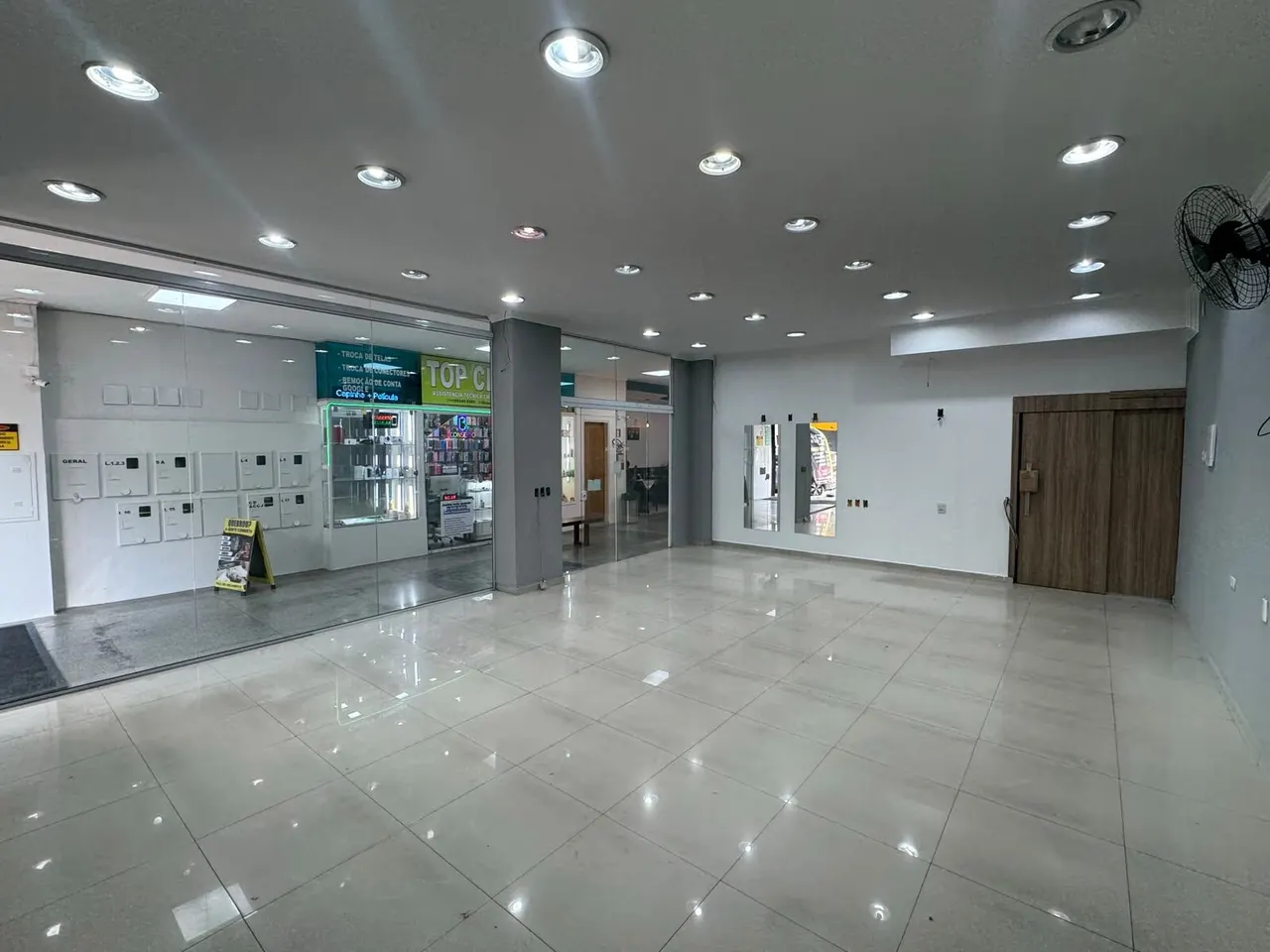 Foto 3 de Ponto comercial de 75 m² em CENTRO para alugar