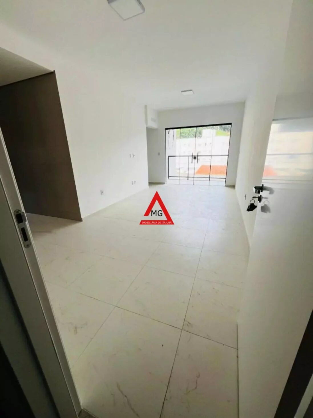 Foto 2 de Apartamento de 74 m² em Varginha