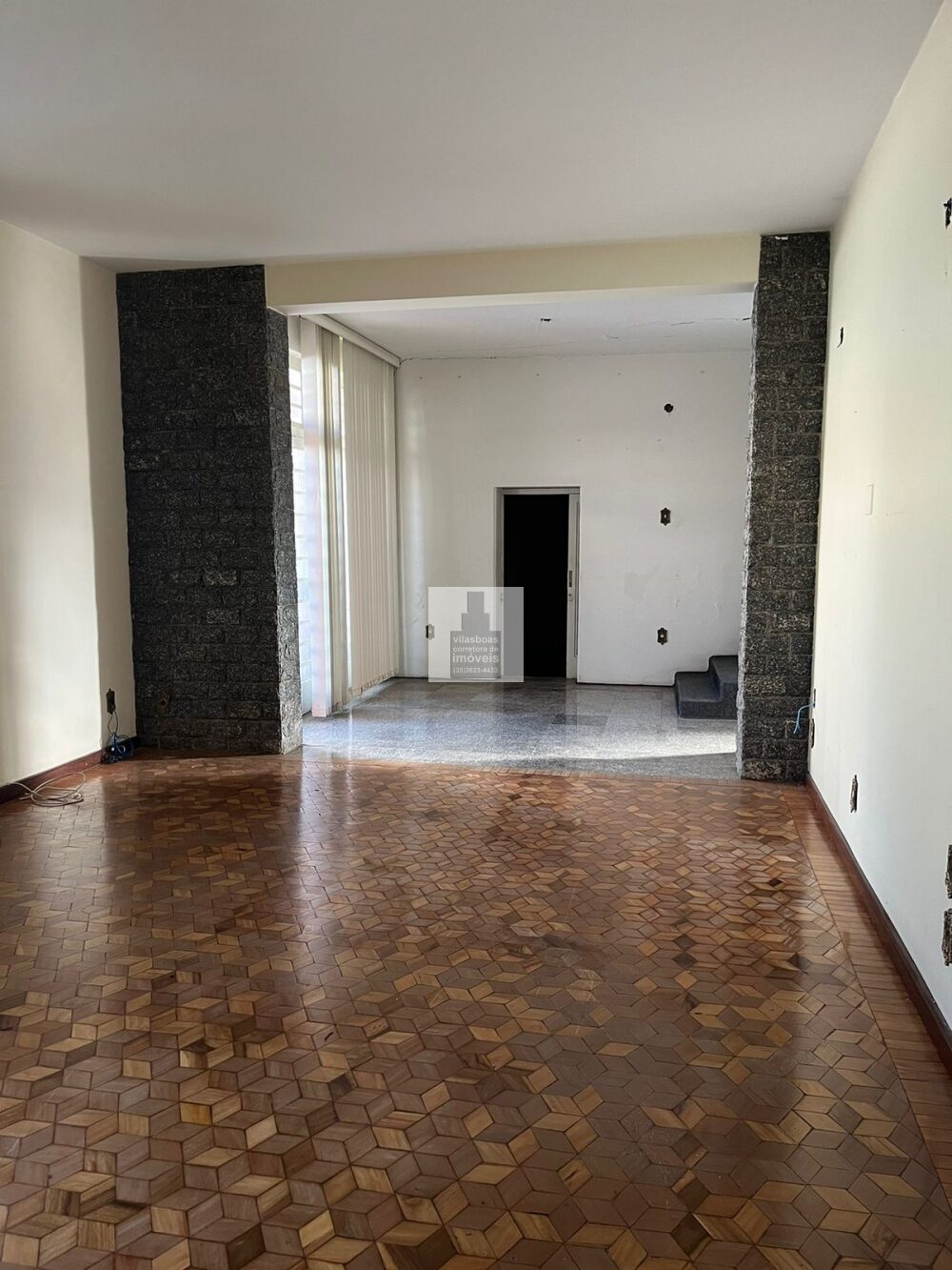 Foto 3 de Casa de 500 m² em Centro