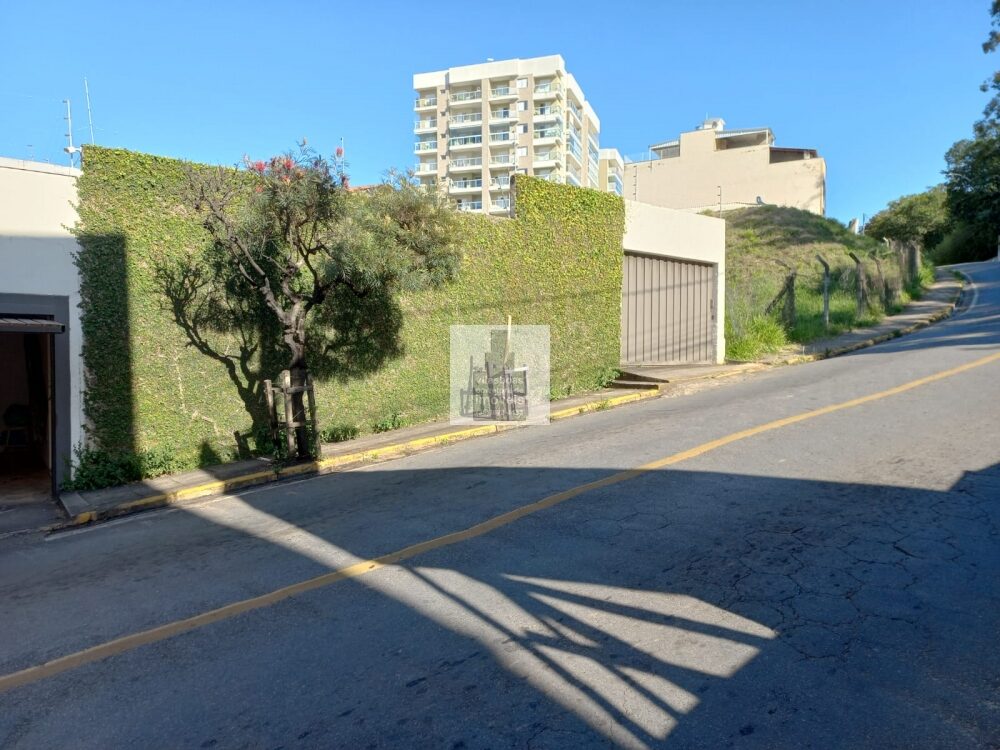 Foto 2 de Casa de 300 m² em Centro