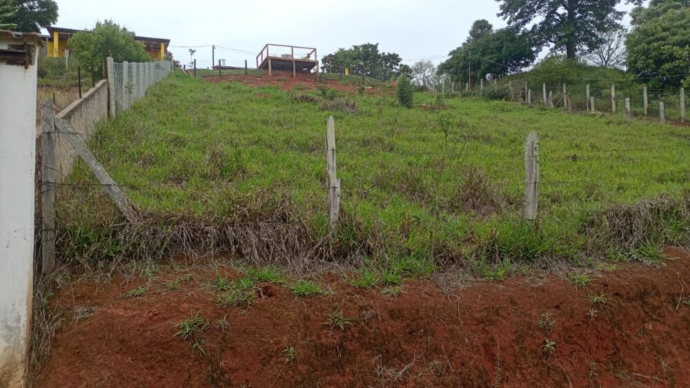 Foto 6 de Terreno de 700 m² em Açude
