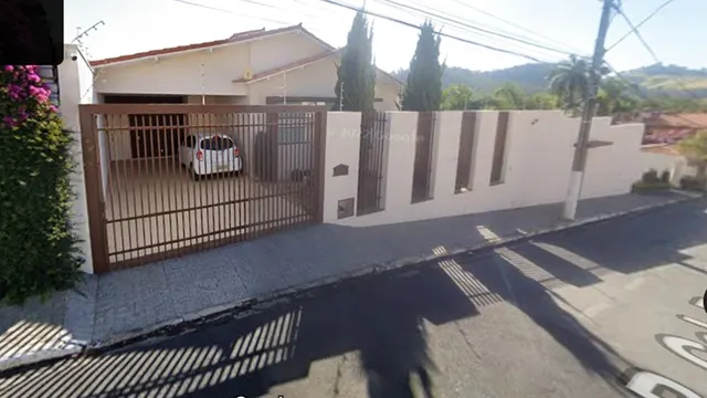 Foto 1 de Casa de 342 m² em Pinheirinho