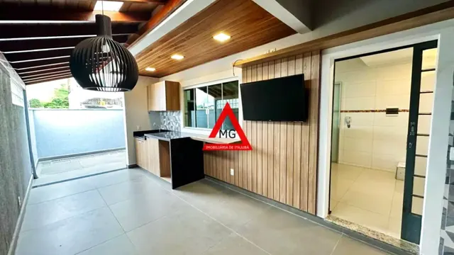 Foto 1 de Casa de 142 m² em SOBRADO Á VENDA COM 3 QUARTOS SENDO UMA SUÍTE