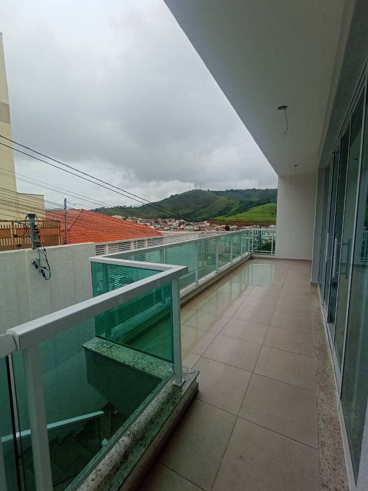 Foto 3 de Casa de 216 m² em El Dorado