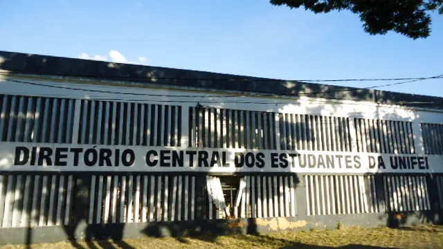Ponto comercial de 200 m² em São Vicente para alugar