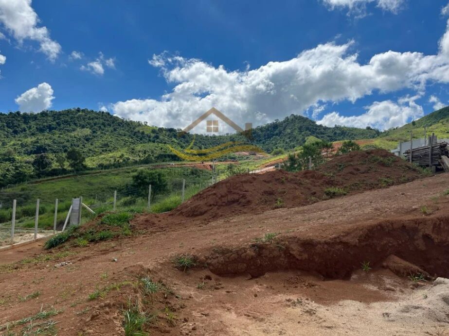 Foto 5 de Terreno de 791 m² em Pinheirinho