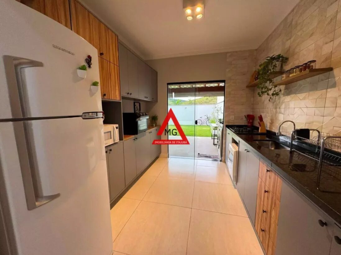 Foto 6 de Casa de 110 m² em CASA Á VENDA COM 3 QUARTOS