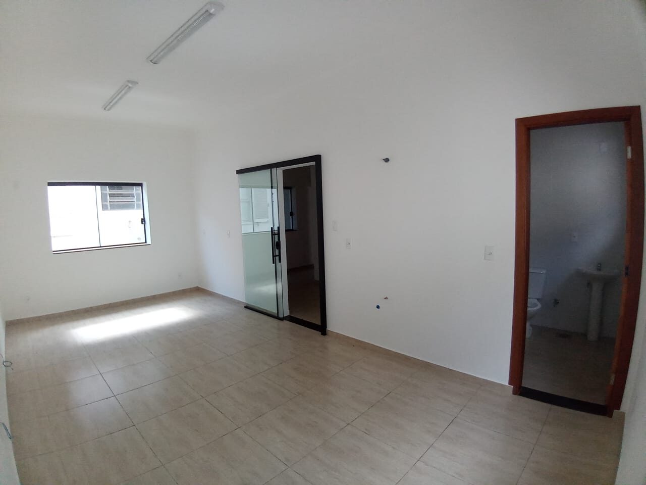 Foto 5 de Ponto comercial de 126 m² em CENTRO para alugar