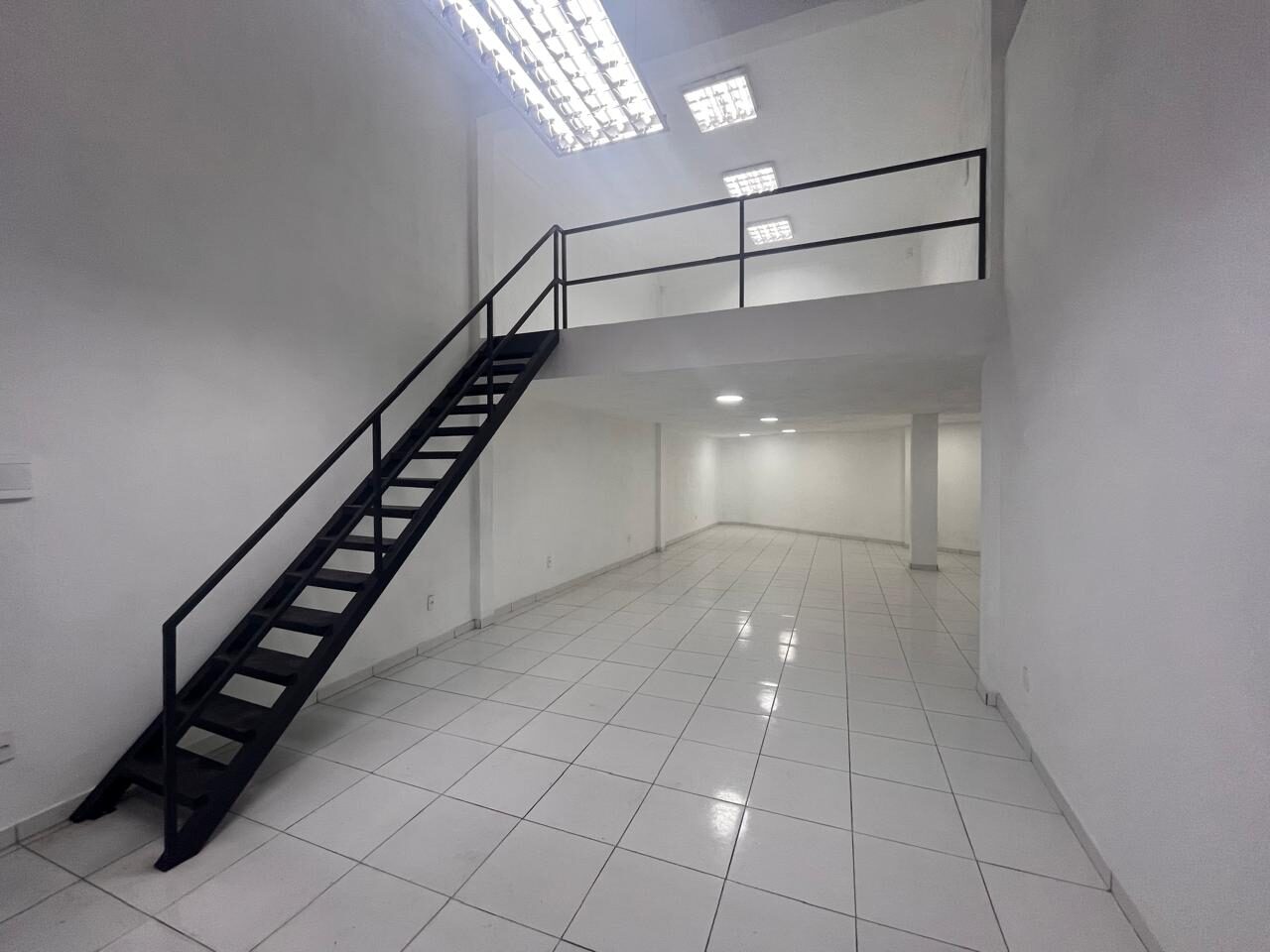 Foto 2 de Ponto comercial de 55 m² em CENTRO para alugar