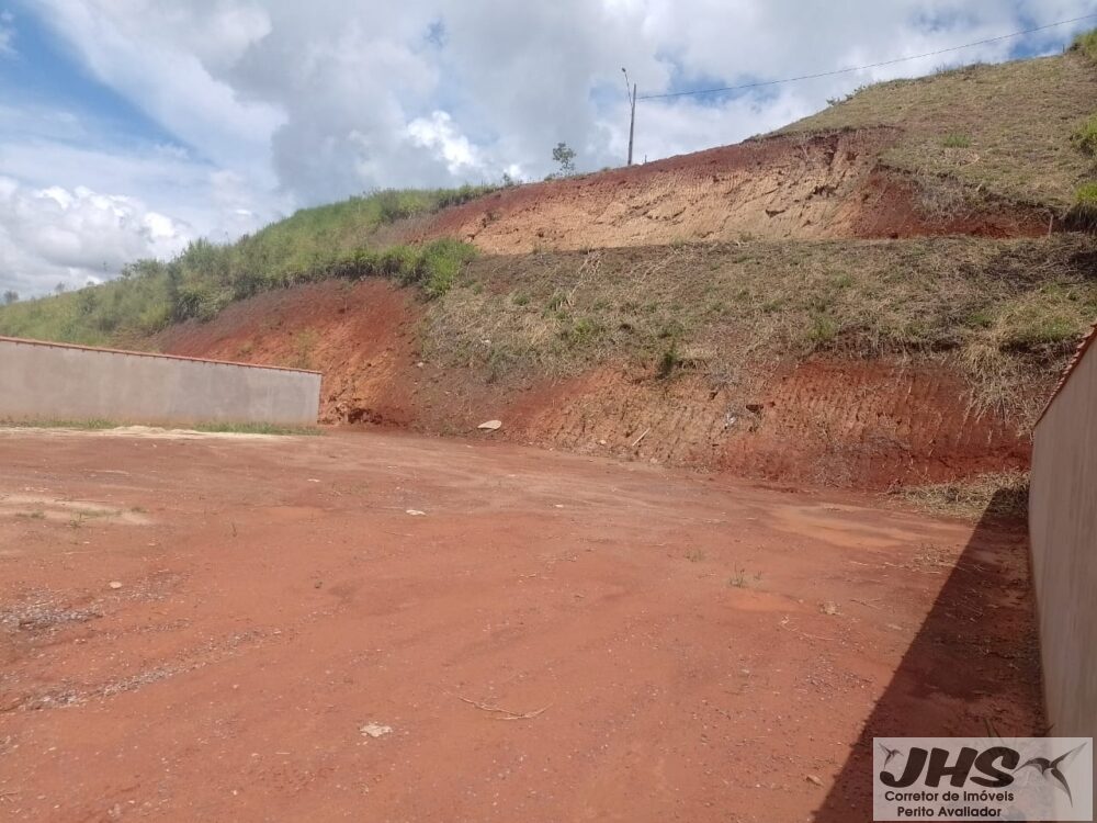 Foto 3 de Terreno de 1300 m² em Pinheirinho