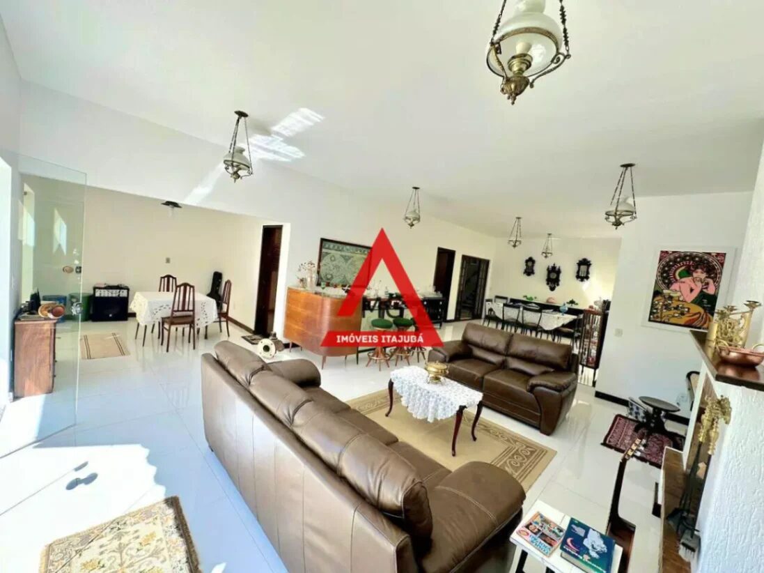 Foto 2 de Casa de 420 m² em CASA ESPETACULAR | 6 quartos