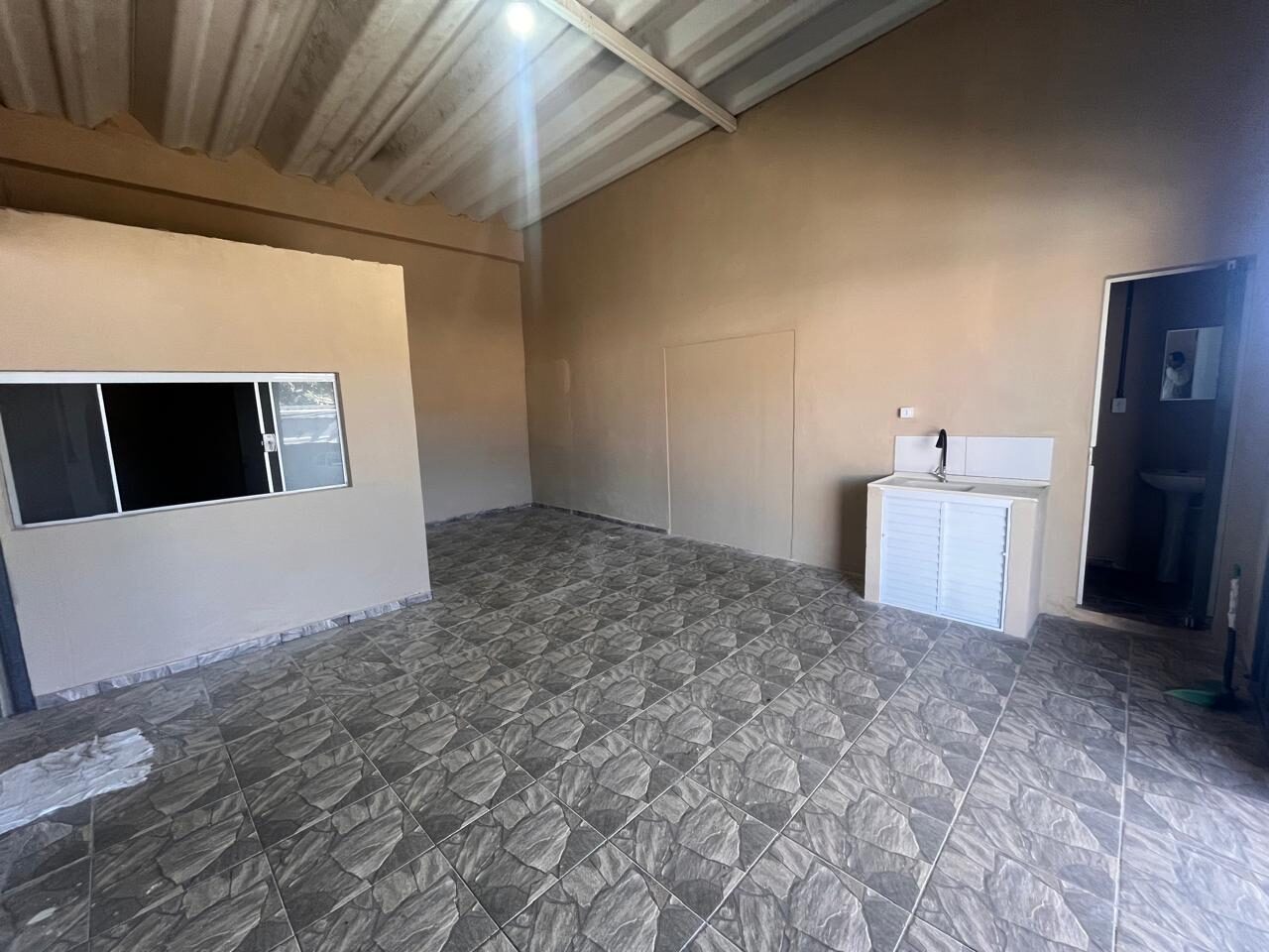 Foto 6 de Galpão de 280 m² em VILA PODDIS para alugar
