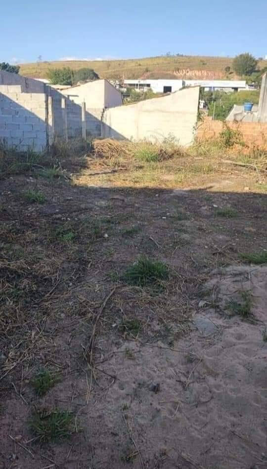 Foto 3 de Terreno de 230 m² em Açude