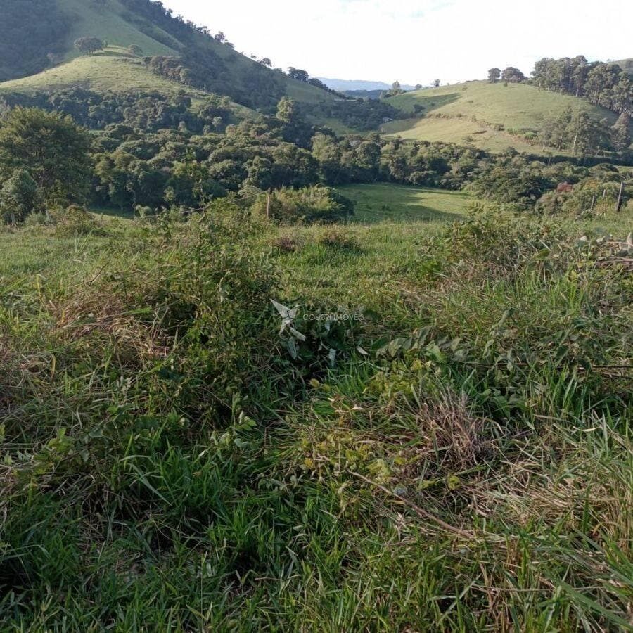 Foto 2 de Terreno de 2500 m² em Açude
