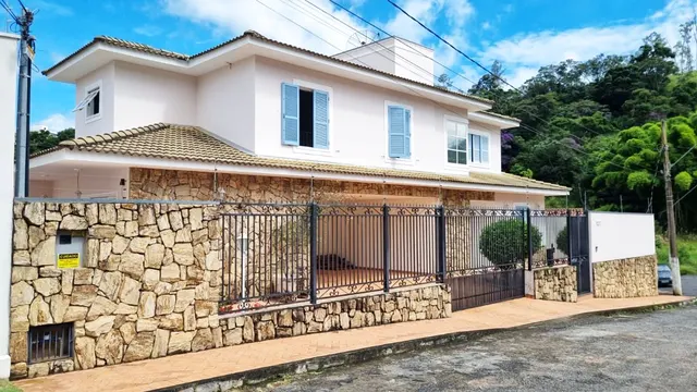 Casa de 3 quartos no Pinheirinho