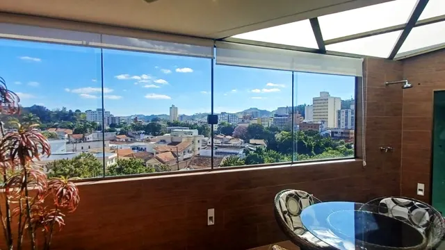 Apartamento duplex com 387,87 m² de área total no Centro