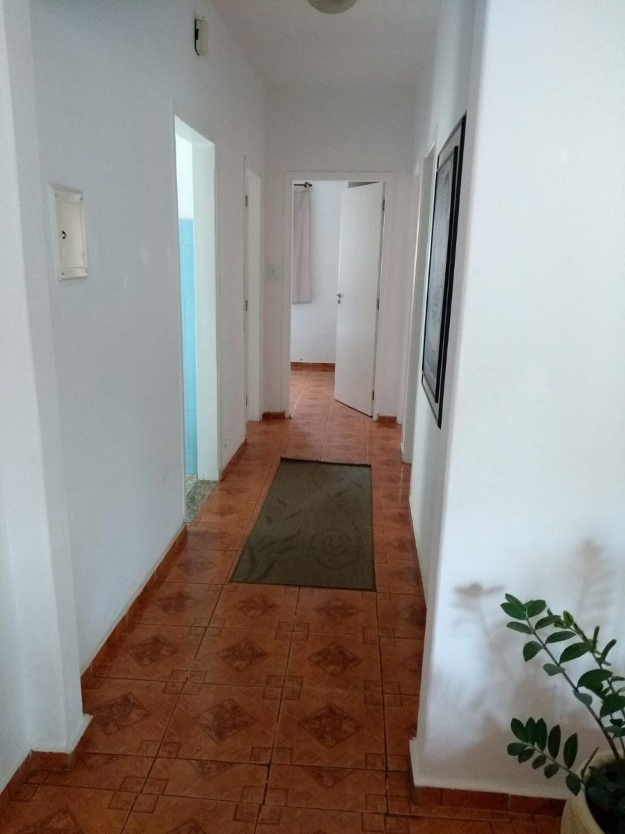 Foto 3 de Casa com terreno de 200 m² e espaço comercial independente