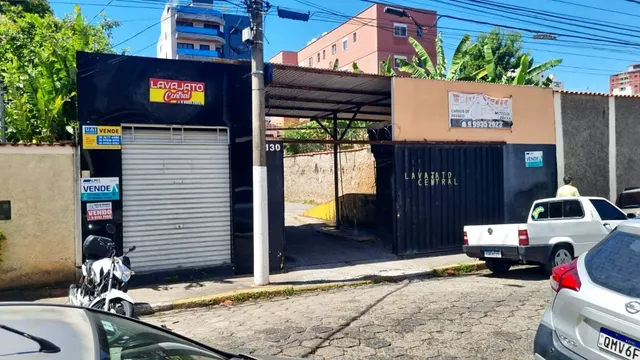 Foto 1 de Imóvel de 690 m² no Pinheirinho