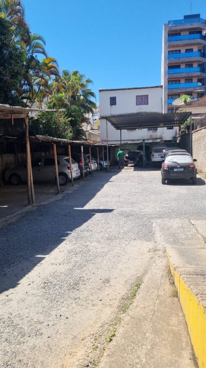 Foto 3 de Imóvel de 690 m² no Pinheirinho
