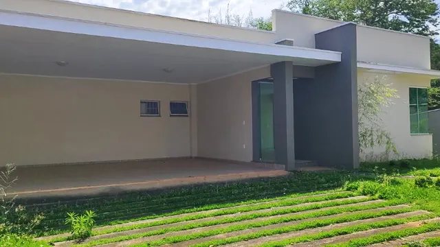 Foto 1 de Casa de 3 suítes em terreno de 527 m² no Pinheirinho
