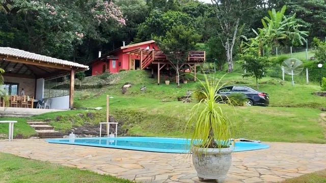 Foto 1 de Casa com piscina no Morro Grande