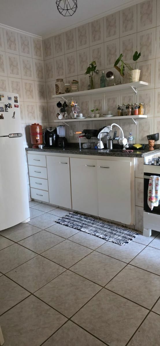 Foto 5 de Casa com terreno de 220 m² em Nossa Senhora da Agonia