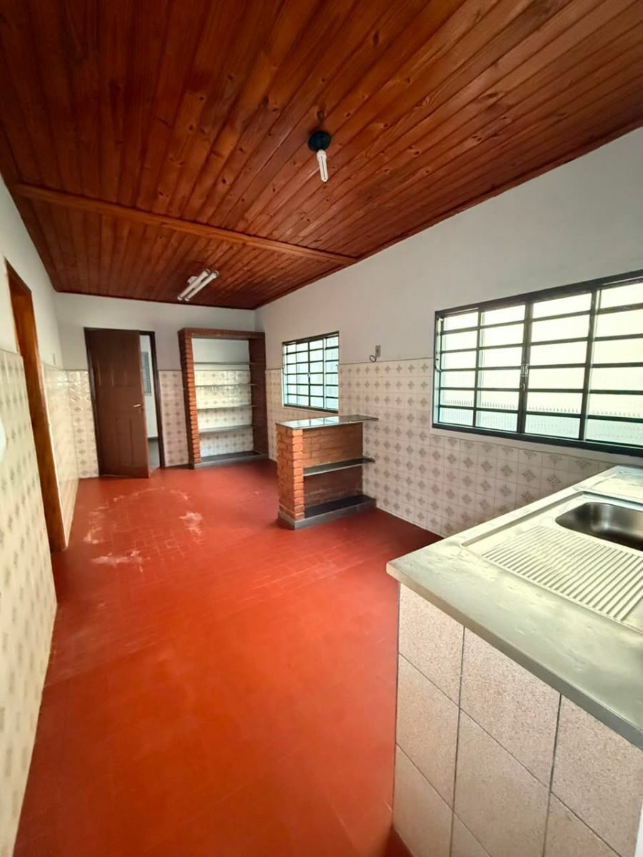 Foto 5 de Casa e edícula em terreno de 300 m² no Morro Chic