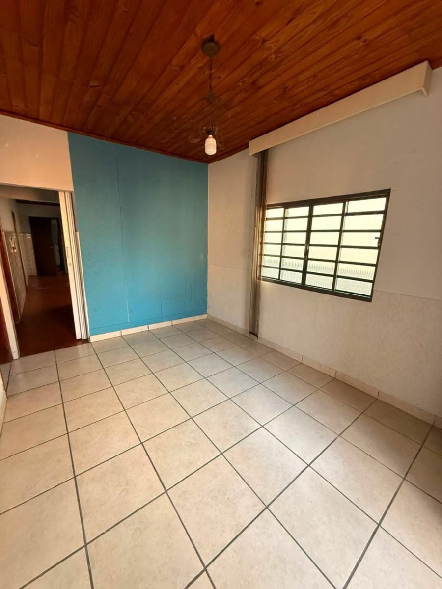 Foto 7 de Casa e edícula em terreno de 300 m² no Morro Chic
