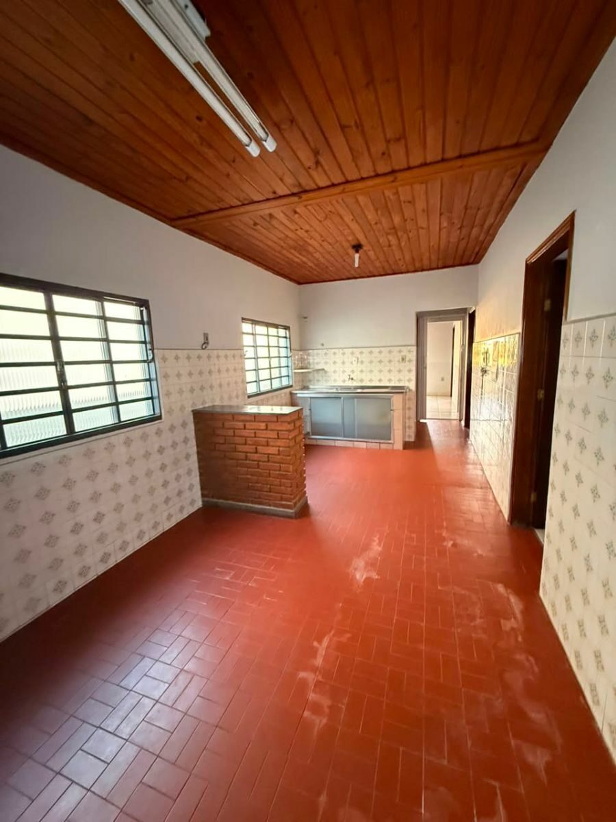 Foto 8 de Casa e edícula em terreno de 300 m² no Morro Chic
