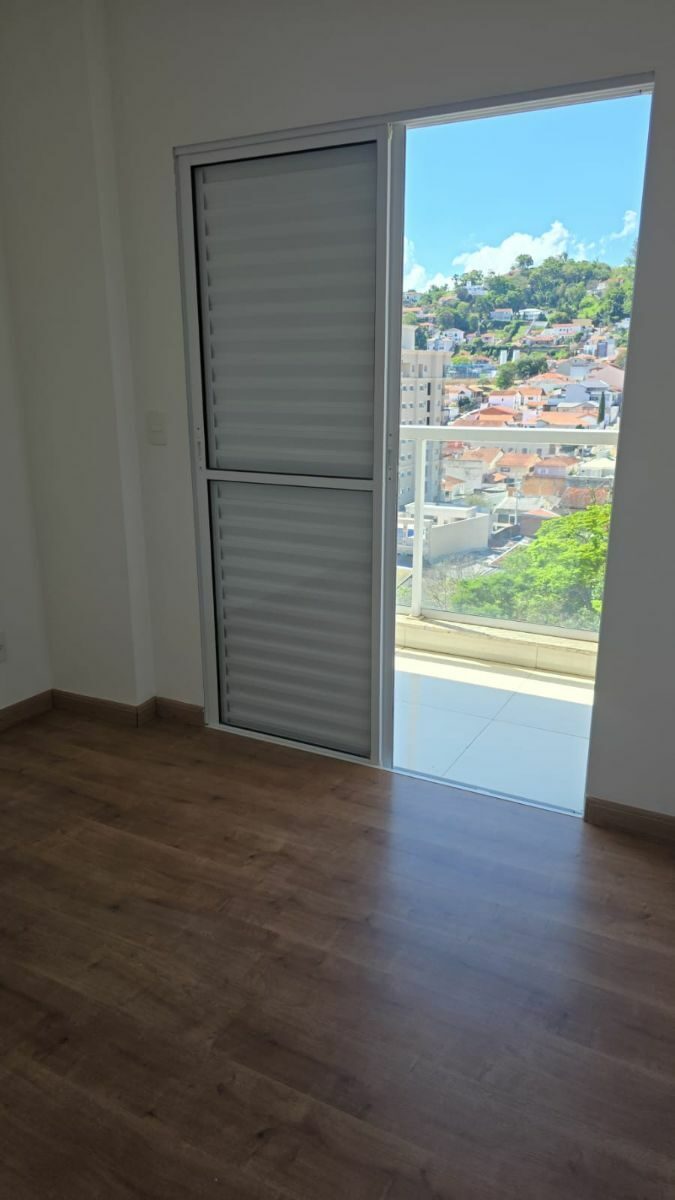 Foto 4 de Apartamento de 3 quartos no Morro Chic