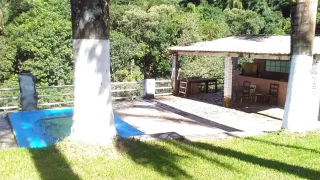 Sítio com chalés nos Freires