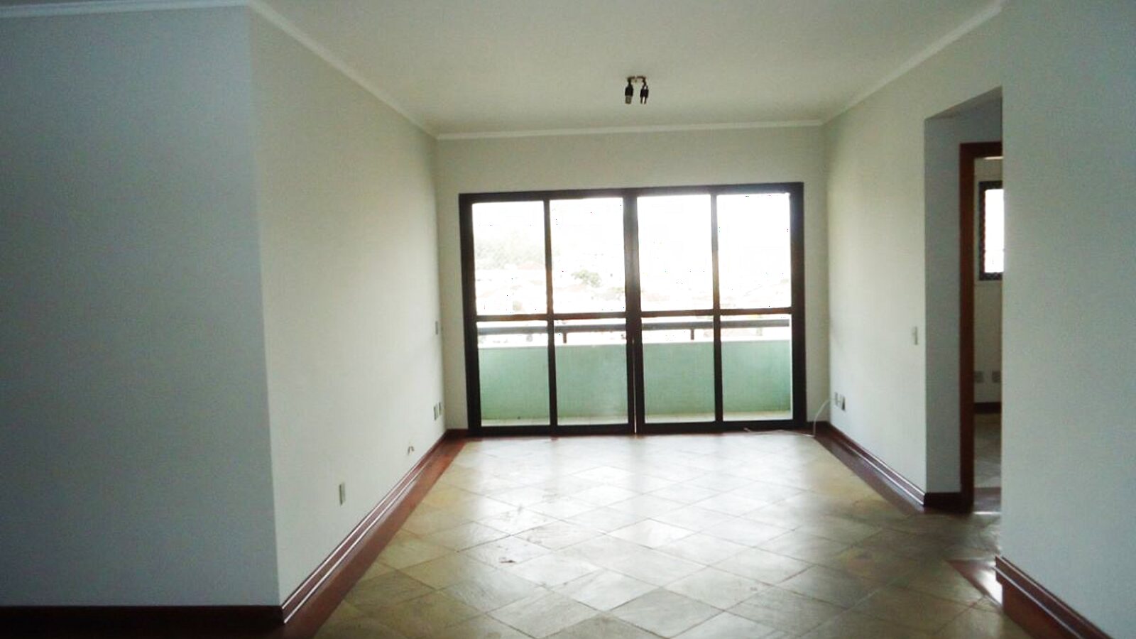 Apartamento de 3 quartos e 130 m² no Pinheirinho
