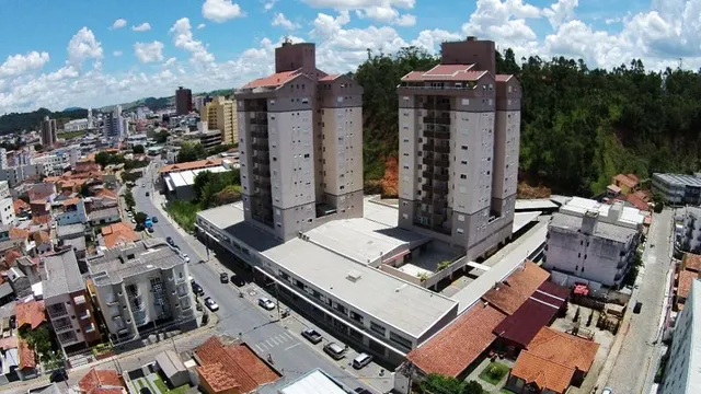 Cobertura duplex de 3 suítes no Residencial Dona Lívia