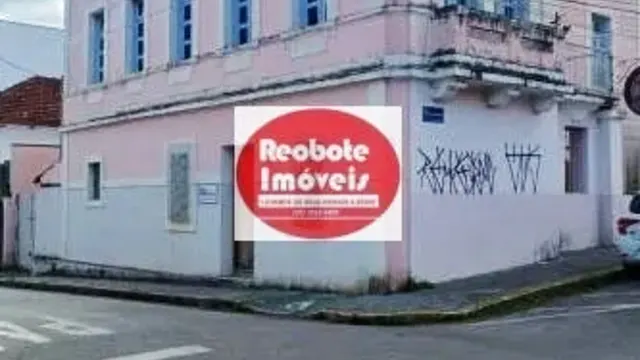 Foto 1 de Ponto comercial com salão e casa de 3 quartos (1 suíte), Centro